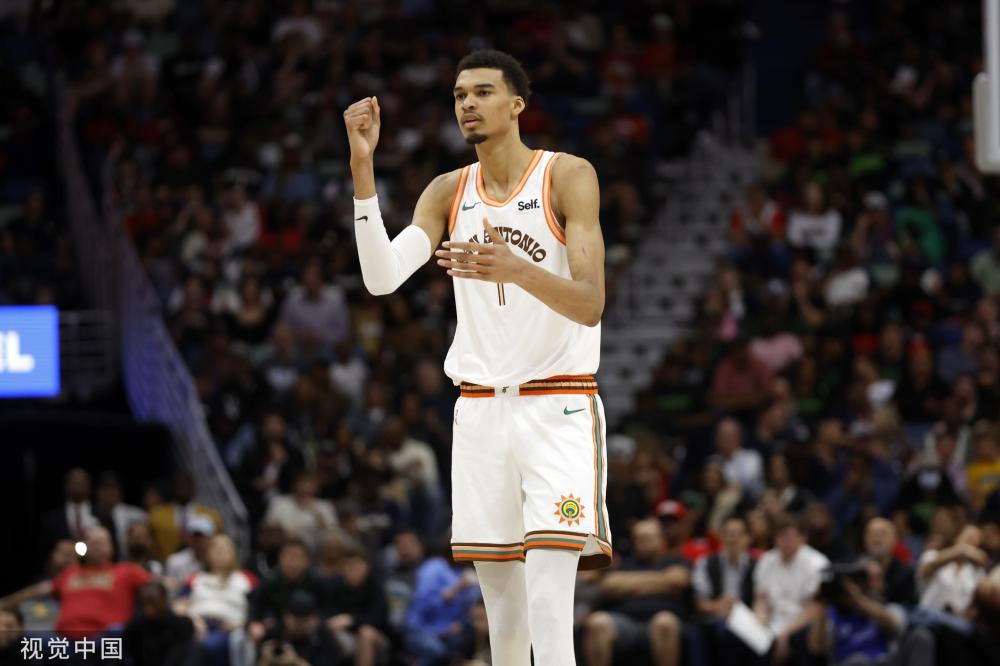 客场比赛中 客场比赛中